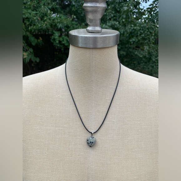 Handmade Genuine Speckled Heart Stone Amulet Necklace - Picture 7 of 10